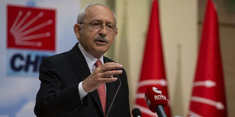 زعيم المعارضة: دولة القانون لا تتجاهل قرارات المحكمة الدستورية