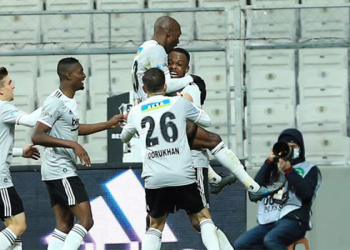 بشكتاش يقتنص فوزًا هامًا بثلاثية في مرمى باشاك شهير