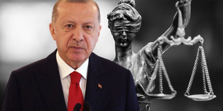 قانونيون أتراك لأردوغان: لا نريد إصلاح القانون يكفي تفعيله!