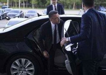 نائب أردوغان يبرر بذخه: أنا أمثل تركيا!