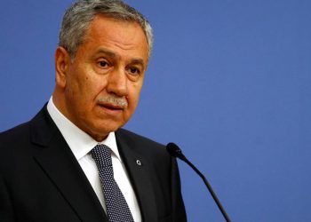مستشار أردوغان يعترض على تصريحات ألبيراق: مشكلاتنا الاقتصادية كبيرة