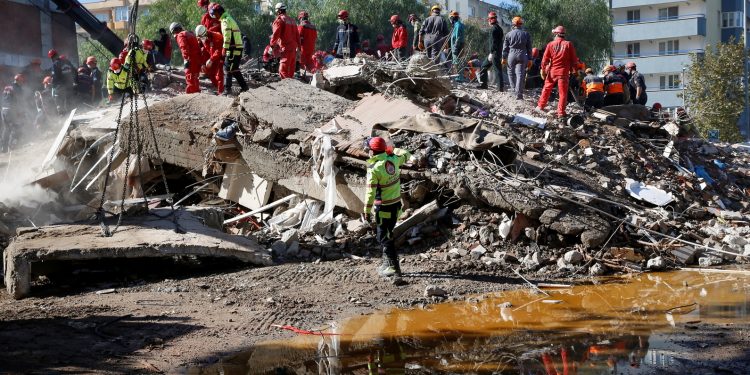 الحصيلة النهائية لضحايا زلزال إزمير 114