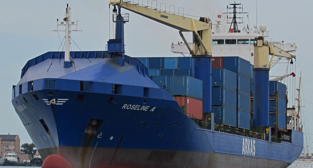 ألمانيا تفتش سفينة تركية كانت في طريقها إلى ليبيا!