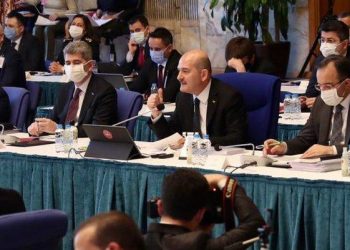 وزير داخلية تركيا: نحو 100 ألف تم سجنهم بتهمة الانتماء لحركة الخدمة!