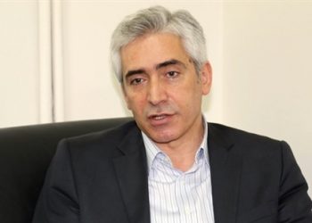 تركيا.. التحقيق مع برلماني سابق عن الحزب الحاكم بتهمة الإرهاب