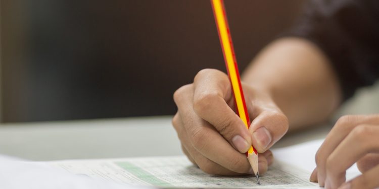 تركيا.. نصف مليون طالب حصلوا على “صفر” بامتحان القبول الجامعي!