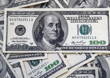 العملات الأجنبية ترتفع أمام الليرة في مستهل تعاملات الأسبوع