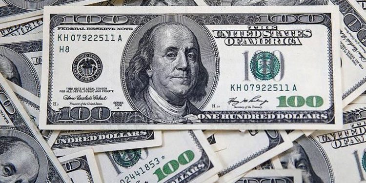 العملات الأجنبية ترتفع أمام الليرة في مستهل تعاملات الأسبوع