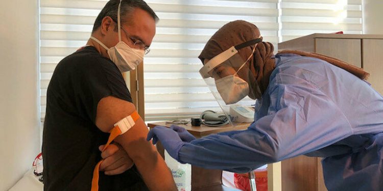 تركيا تبدأ تجربة لقاح كورونا الصيني