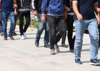 تركيا.. اعتقال 15 شخصًا لانتمائهم إلى حركة الخدمة