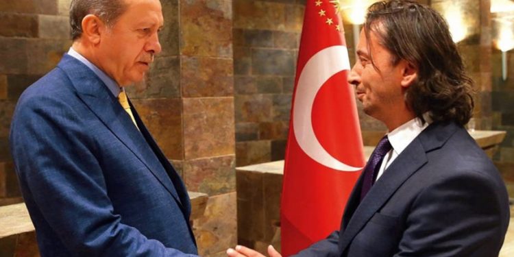 استقالة رئيس تحرير صحيفة يني شفق الموالية لأردوغان