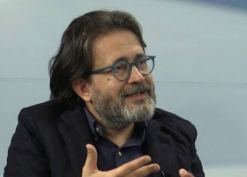 كاتب: لا توجد محكمة في تركيا تخالف رغبات أردوغان