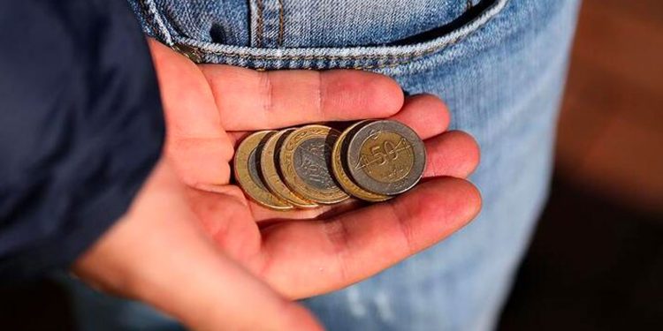 كاتب تركي ساخرًا: عباقرة الرياضيات ليس بإمكانهم تبرير معطيات النمو المرتفعة!