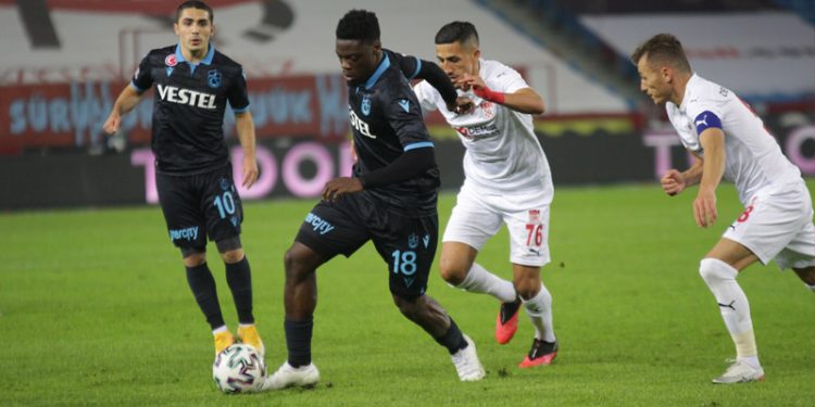 طرابزون سبور يتعادل مع سيفاس سبور في الدوري التركي