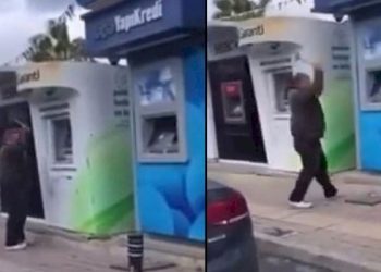 تركيا.. رجل يحطم 5 أجهزة صراف آلي في الشارع بتصرف جنوني!