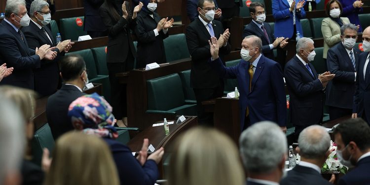 أردوغان يرفض الإفراج عن “دميرطاش”.. ويتهم المحكمة الأوروبية بالنفاق