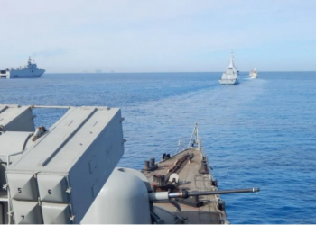 فرقاطة تركية تتراجع بعد مواجهة وشيكة مع البحرية المصرية