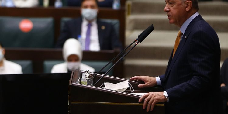 فحص كورونا إجباري قبيل حضور اجتماع أردوغان