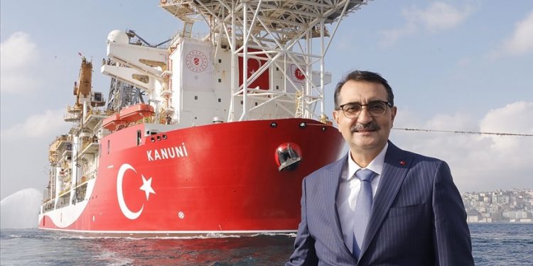 تركيا.. سفينة الحفر قونيا ستبدأ التنقيب في البحر الأسود