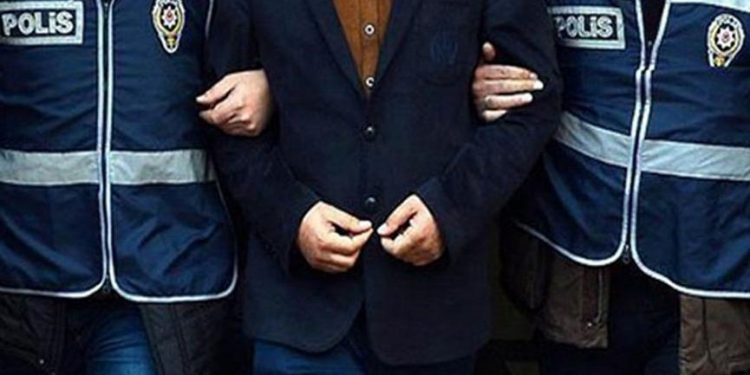 حملات أمنية لاعتقال 341 عسكريًّا تركيًّا بالتهمة المعروفة