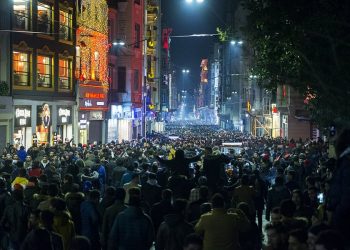 تركيا.. إجراءات جديدة في شارع الاستقلال بسبب كورونا