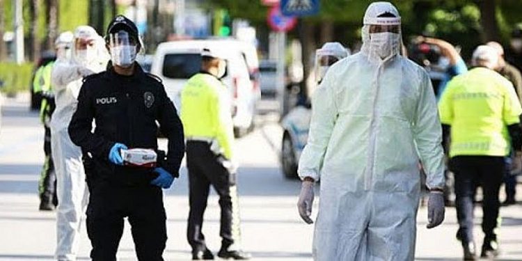 تركيا تصعد للمرتبة السابعة عالميًا بإصابات كورونا