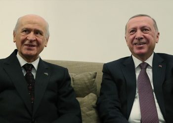 تركيا: التحالف الحاكم يجري تعديلات لتعقيد مشاركة الأحزاب بالانتخاب