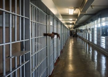 تركيا تخصص 11 مليار ليرة لبناء سجون جديدة