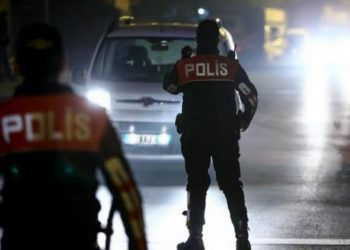 القبض على 25 متهمًا بتجارة المخدرات في أنطاليا