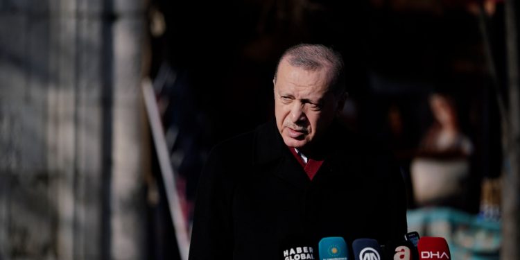 أردوغان يعطي إشارات إصلاحية في العلاقات الخارجية