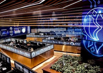 بورصة إسطنبول تغلق على انخفاض