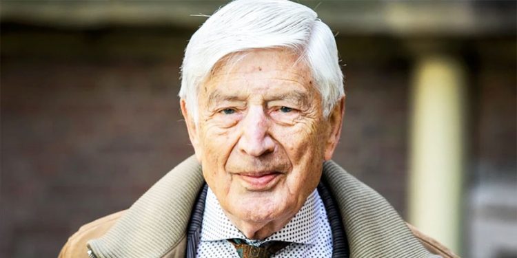 رئيس وزراء هولندا الأسبق يجب الانتباه أكثر لمشاعر المسلمين