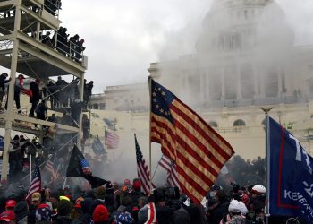 استقالات المسؤولين الأمريكيين مستمرة في أعقاب اقتحام مبنى الكابيتول