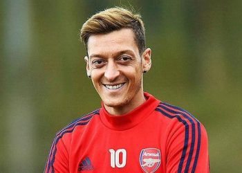 مسعود أوزيل ينضم إلى فنربخشة التركي بعد فسخ تعاقده