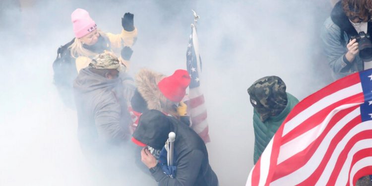 وزارة الأمن الداخلي الأمريكية تحذر من احتمال وقوع أعمال عنف