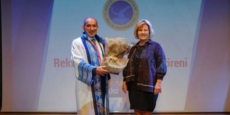 تركيا.. تعيين عميد لجامعة البسفور من العدالة والتنمية يثير سخطًا واسعًا