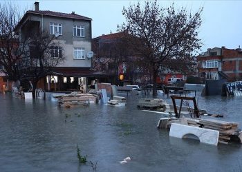 الأمطار الغزيرة تؤثر سلبًا على الحياة في ولاية أدرنة