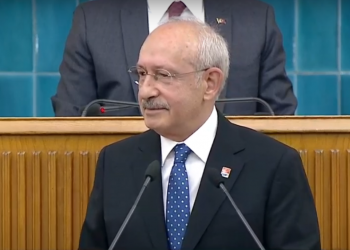 قطع البث على زعيم المعارضة في البرلمان