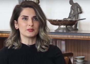 زوجة دميرطاش: الحكومة تعتبر من لا ينتمي للتحالف الحاكم إرهابيًا