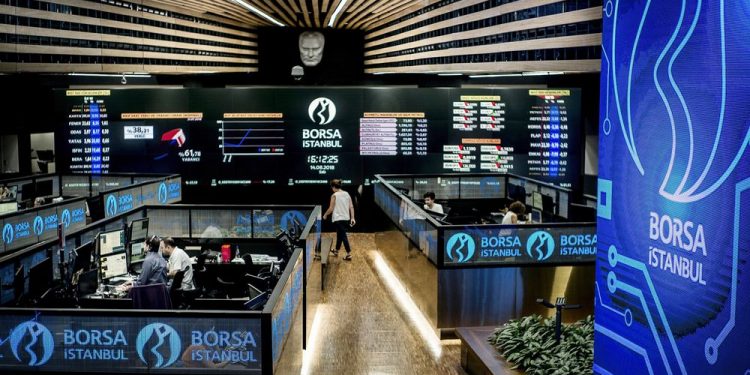 انخفاض الاستثمار الأجنبي في الأسهم التركية لمستوى قياسي