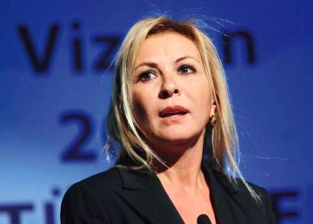 رئيسة جمعية الصناعة التركية السابقة تتضامن مع طلاب البسفور