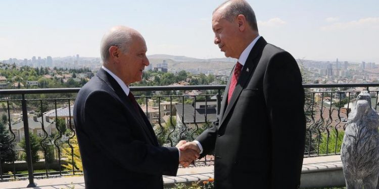 تحالف الجمهور بدأ العمل على إقصاء الحزب الكردي