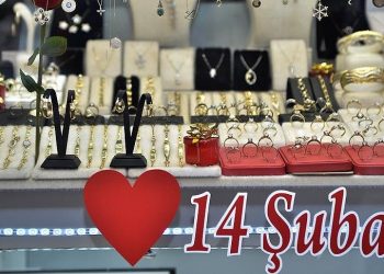 محال المجوهرات في تركيا تترقب “عيد الحب” بفارغ الصبر