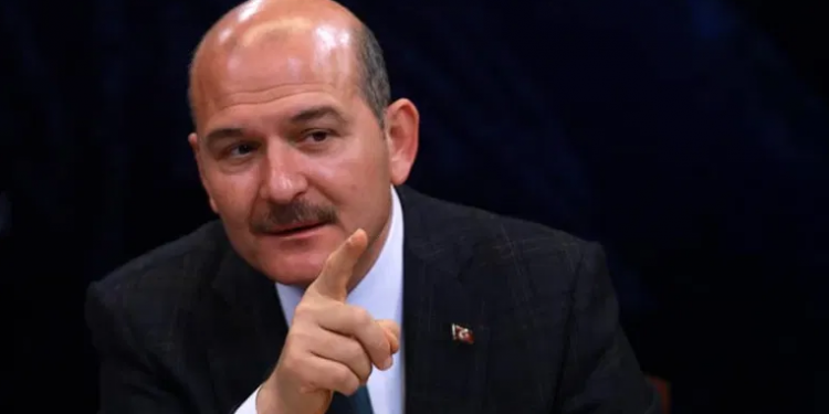 وزير داخلية تركيا يبرئ فتح الله كولن من الانقلاب!