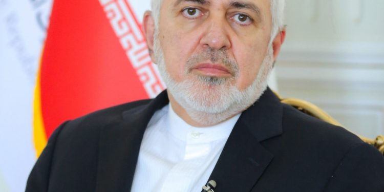 “رويترز”: ظريف يتصل بنظيره السوري بعد ساعات من الضربة الأمريكية