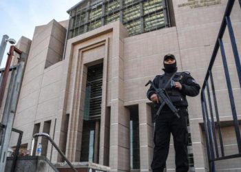 تركيا.. اعتقال 294 عسكريًا مفصولاً من الجيش والكليات العسكرية