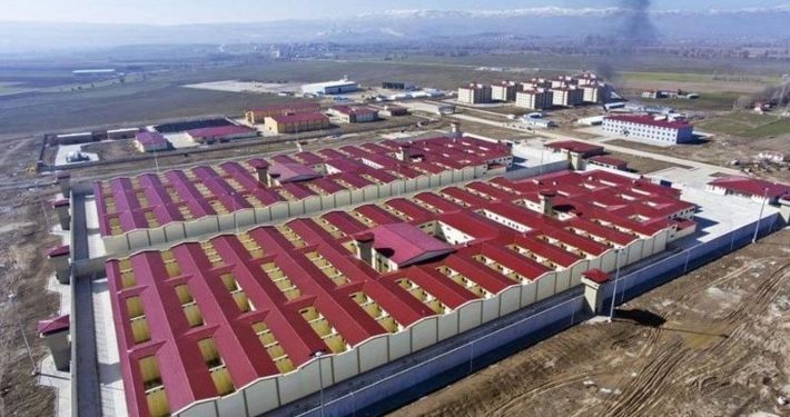 12 مليار ليرة لتشييد السجون في تركيا!