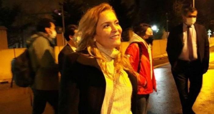 صحفية تركية بعد توقيفها: بات المرور بالأمن واجبًا وطنيًّا!