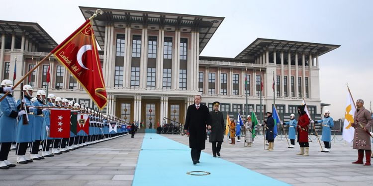 هل ينفذ أردوغان قرار القضاء ويُخلي قصره “غير القانوني”؟