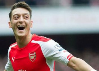 قميص مسعود أوزيل حطم رقمًا قياسيًا متقدمًا على نيمار